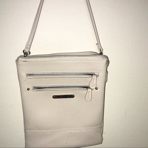 🕎🌲🎁Stone Mountain Purse with 7 zipper parts